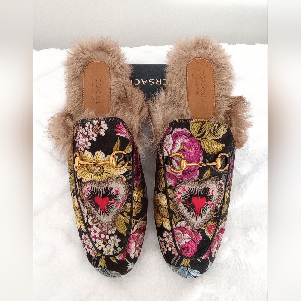 Gucci Shoes - Picture 1 of 5